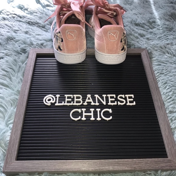 LAST ONE!! New Size 8.5 Puma Pink Floral Sneakers - Picture 4 of 5